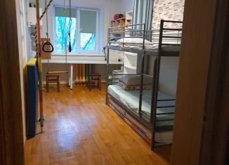 Продам трехкомнатную квартиру, 59 м2, Самара, улица Дыбенко, 8, метро Гагаринская