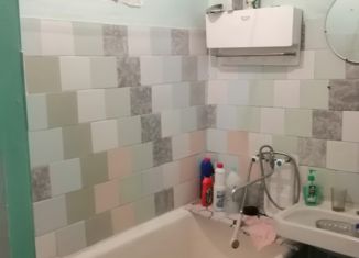 Продается 3-комнатная квартира, 57.8 м2, посёлок городского типа Лучегорск, 1-й микрорайон, 15