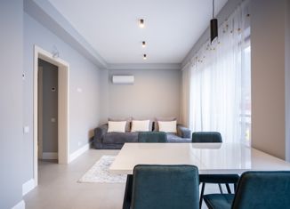 Продаю 4-ком. квартиру, 92 м2, село Эстосадок, Эстонская улица, 37