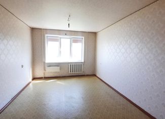 Продажа 3-ком. квартиры, 65 м2, Волжский, улица имени Генерала Карбышева, 153