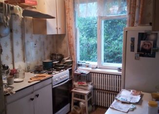 Продам четырехкомнатную квартиру, 61 м2, Елец, улица Спутников, 3