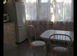 Продаю 3-ком. квартиру, 68.7 м2, Кузнецк, улица Леваневского, 2В