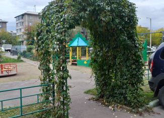 Продается двухкомнатная квартира, 54 м2, Красноярск, улица Кутузова, 87А, Кировский район