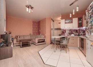 Продажа трехкомнатной квартиры, 68 м2, Новосибирск, улица В. Высоцкого, 43