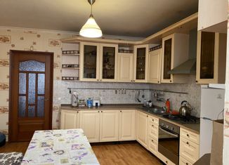 3-комнатная квартира на продажу, 92.8 м2, Энгельс, Московская улица, 30