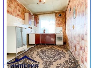 Продам 3-ком. квартиру, 44.3 м2, Новокубанск, улица Ленина, 50