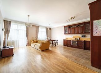 Продажа 4-ком. квартиры, 128.6 м2, Москва, улица Крупской, 1, метро Университет