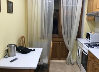 Сдается трехкомнатная квартира, 67 м2, Волгоград, проспект Маршала Жукова, 106, Дзержинский район