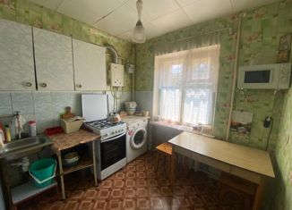 Продается двухкомнатная квартира, 45.2 м2, Зверево, улица Космонавтов, 28