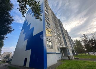 Продается 3-ком. квартира, 63 м2, Курган, 2-й микрорайон, 25