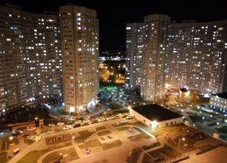 Продается 2-комнатная квартира, 90 м2, Самара, метро Российская, улица Мичурина, 138