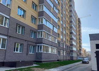 Продается трехкомнатная квартира, 84.6 м2, Железногорск, Курская улица, 76к6