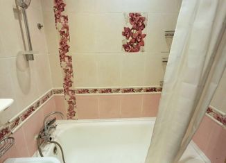 Сдам в аренду 2-комнатную квартиру, 42 м2, Москва, Шенкурский проезд, 10Б, Шенкурский проезд