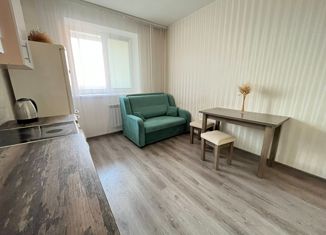 Продам двухкомнатную квартиру, 42 м2, Иркутская область, микрорайон Берёзовый, 136