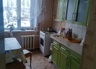 Продам трехкомнатную квартиру, 60.7 м2, посёлок Ува, улица Карла Маркса, 29