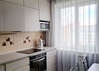 Продается 3-ком. квартира, 64.8 м2, Алтайский край, Лазурная улица, 34