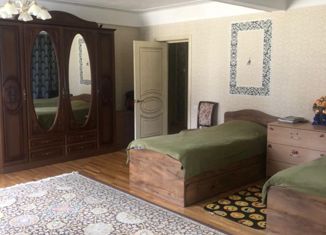 Трехкомнатная квартира на продажу, 95 м2, Махачкала, улица Абдулхакима Исмаилова, 23Ж/1, Советский район