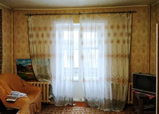 Продам трехкомнатную квартиру, 65.5 м2, Кирово-Чепецк, улица Горького, 12