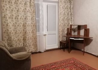 Продается двухкомнатная квартира, 48 м2, Волгодонск, улица Гагарина, 4