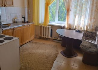 Продам четырехкомнатную квартиру, 85 м2, Саянск, Октябрьский микрорайон, 2