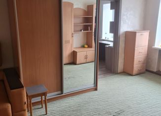 Продается 2-комнатная квартира, 42 м2, поселок городского типа Мурмаши, улица Позднякова, 3
