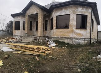 Продаю дом, 295 м2, Ставрополь, улица Чапаева