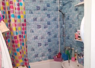 Продам 1-ком. квартиру, 29.8 м2, посёлок городского типа Петра Дубрава, Южная улица, 2А