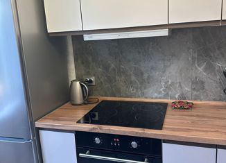 Четырехкомнатная квартира на продажу, 81 м2, Тольятти, улица Мира, 101, Центральный район