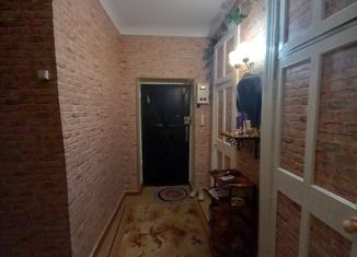 Продаю 2-ком. квартиру, 49.2 м2, Выкса, улица Островского, 60