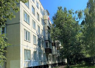 Продается 2-ком. квартира, 45.7 м2, Санкт-Петербург, улица Козлова, 27к1, метро Проспект Ветеранов