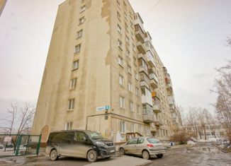 Сдается однокомнатная квартира, 33 м2, Екатеринбург, улица Пионеров, 3, метро Машиностроителей