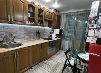 Продам 3-ком. квартиру, 60.8 м2, Камчатский край, улица Виталия Кручины, 15