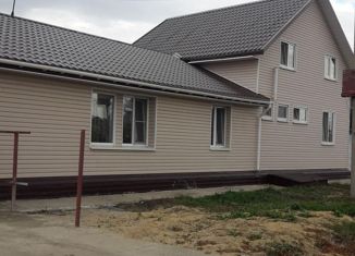 Продаю дом, 180 м2, село Позариха, улица Труда