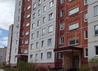 Двухкомнатная квартира на продажу, 52 м2, Кировская область, Сосновая улица, 26
