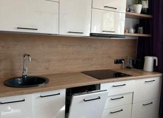 Продам 1-комнатную квартиру, 36 м2, Сокол, улица Орешкова, 6