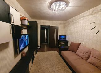 Продам 2-ком. квартиру, 45 м2, Вологда, улица Дзержинского, 31, 6-й микрорайон