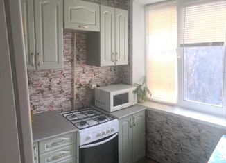 Продам 1-ком. квартиру, 30 м2, Владивосток, улица Сахарный Ключ, 3, Советский район