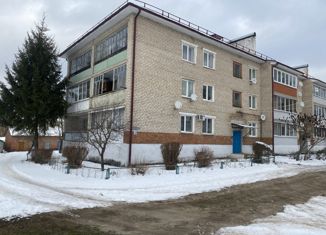 Продам 2-комнатную квартиру, 42.3 м2, поселок городского типа Думиничи, Советская улица, 2