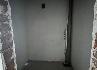 Продам 2-комнатную квартиру, 70 м2, станица Динская, Школьная улица, 7