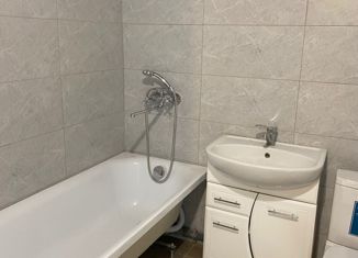 Продаю квартиру студию, 36 м2, Уфа, жилой район Затон, улица Дмитрия Купцова, 6