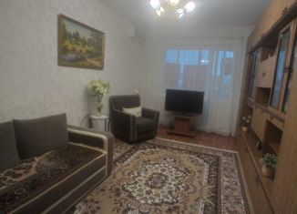 Продаю двухкомнатную квартиру, 51.7 м2, Элиста, 8-й микрорайон, 7, 8-й микрорайон