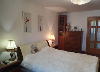 Продам 2-комнатную квартиру, 66.4 м2, Санкт-Петербург, Караваевская улица, 36, метро Рыбацкое
