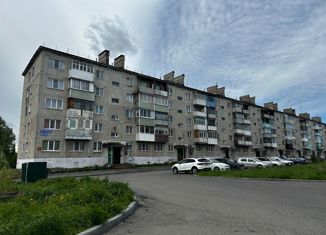 Продажа 3-ком. квартиры, 61.4 м2, поселок городского типа Зеленогорский, Центральная улица, 81