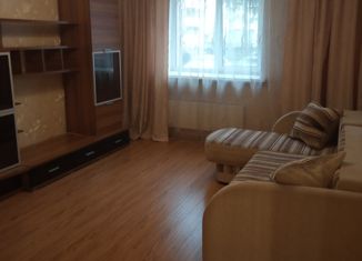 Сдам 1-комнатную квартиру, 39 м2, Новосибирск, улица Петухова, 104А