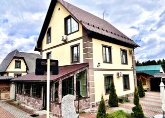 Продаю дом, 241 м2, массив Корнево