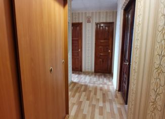 Продается 3-комнатная квартира, 56.5 м2, поселок городского типа Актюбинский, улица Губкина, 44