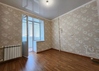 Продается двухкомнатная квартира, 48.9 м2, Азнакаево, улица Шайхутдинова, 11