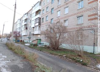 Продам трехкомнатную квартиру, 57.6 м2, Артёмовский, улица Терешковой, 16