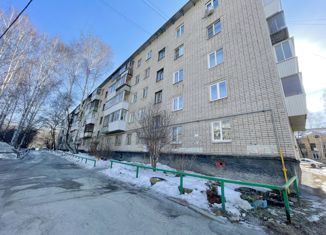 Продается трехкомнатная квартира, 62 м2, Екатеринбург, улица Энтузиастов, 39, улица Энтузиастов