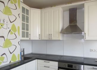 Продаю двухкомнатную квартиру, 52 м2, Москва, улица Маршала Голованова, 19, метро Марьино